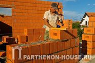 Строительство дома из керамических поризованных блоков. Качество строительных работ.